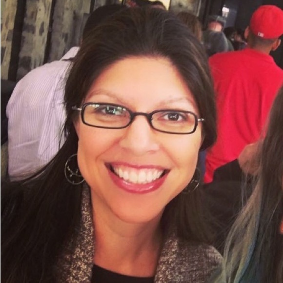 Meet your Posher, Cassie - Picture 4 of 7